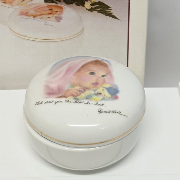 Vintage 1984 Baby's First Gift Set - Bowl, Cup, Tumbler & Pin Box - Picture 11 of 15